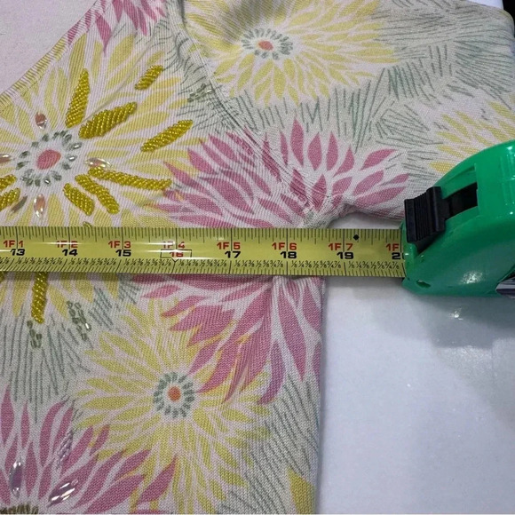 Sweaterworks Women’s Floral Beaded Silk Sweater Multi Color Sz Medium - Picture 8 of 11